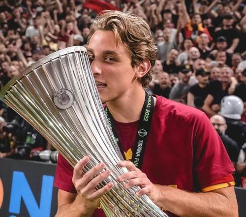 伯明翰对决,女王公园巡,游者,平博体育官网,平博体育直播,体育赛事直播,足球直播